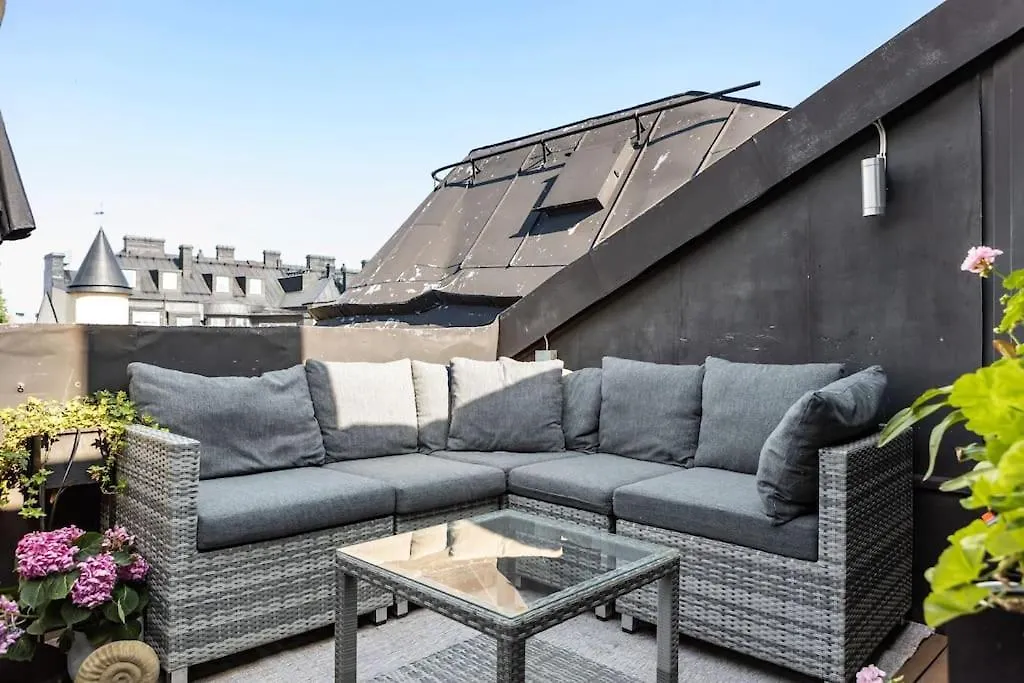 Elegant Oestermalm Loft Stockholm