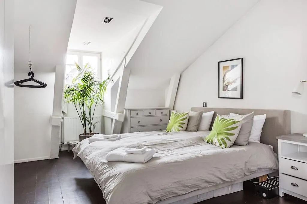 Elegant Oestermalm Loft Stockholm Apartman